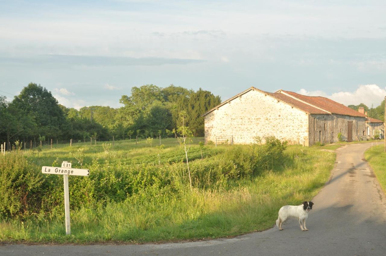 Вілла La Ferme Aux Cinq Sens Bussiere-Boffy Екстер'єр фото